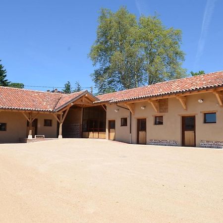 Ancien Haras Refait A Neuf A 3 Km De Vonnas Villa Exterior photo